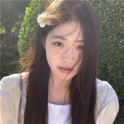 大小姐才不会玩格斗游戏